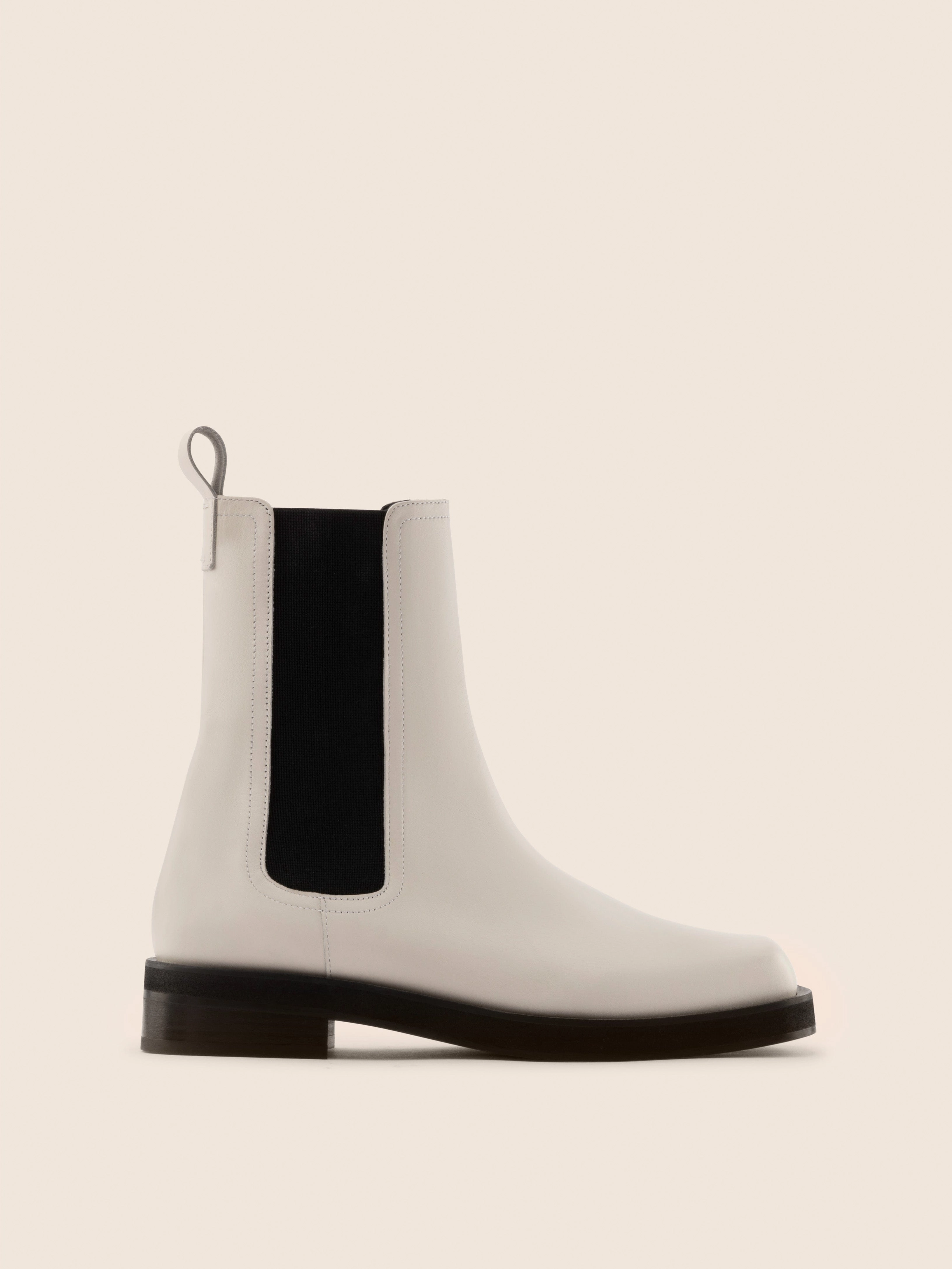 Mora Cream Boot No Pressure
