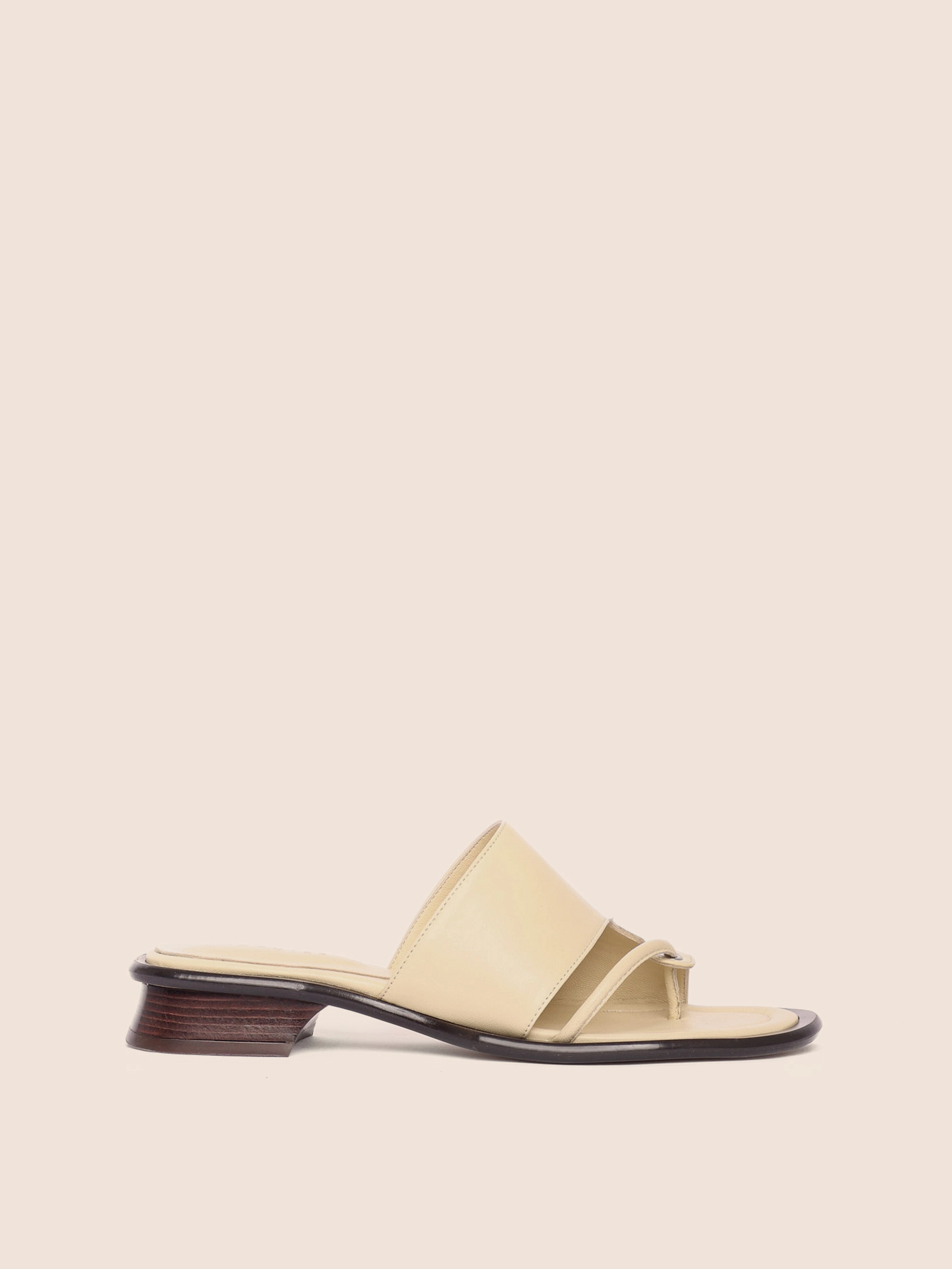 Quick Drying Seam Free Toe Box Mallorca Butter Sandal