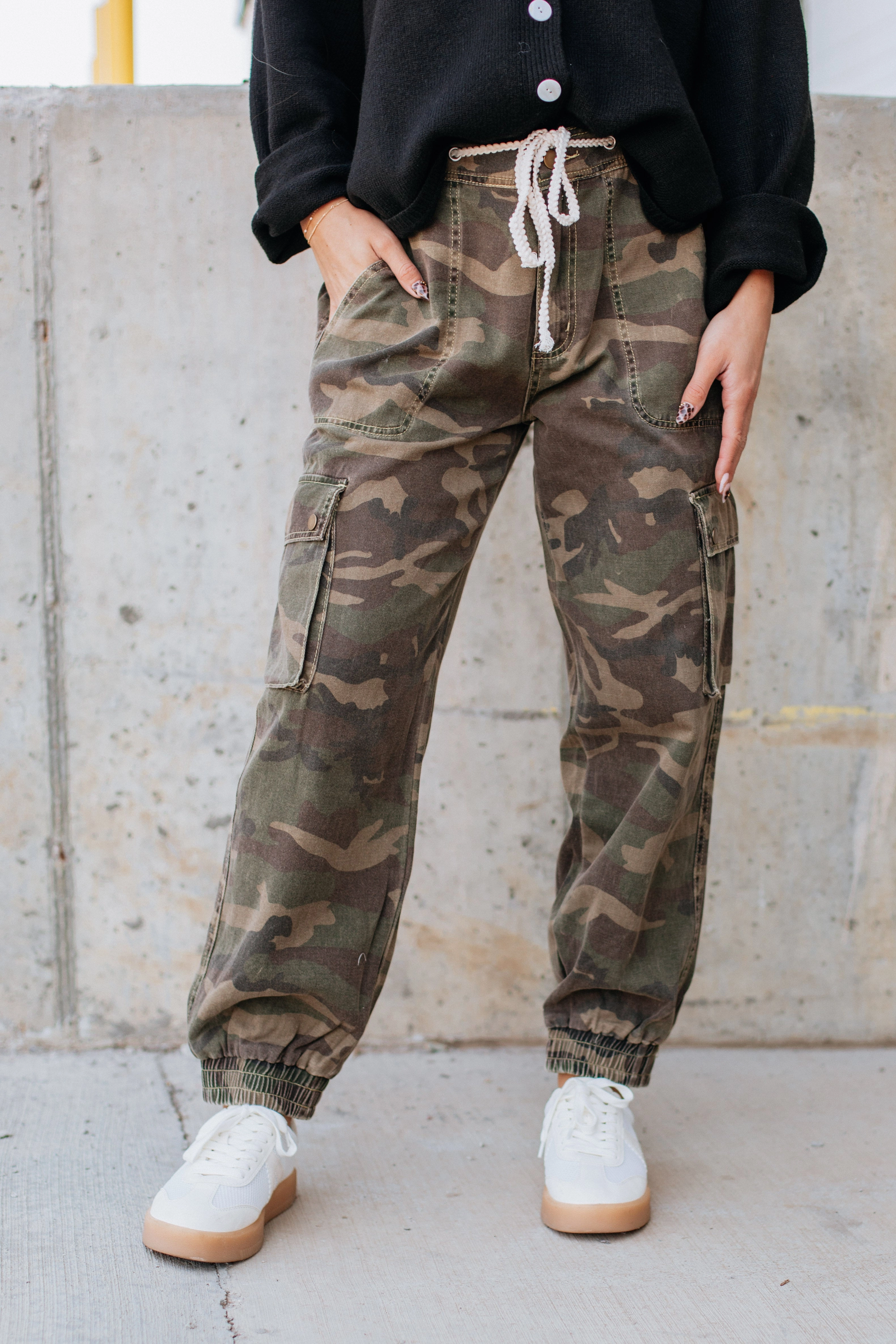 Layered Wear Maverick Cargo Pants - Dark Olive