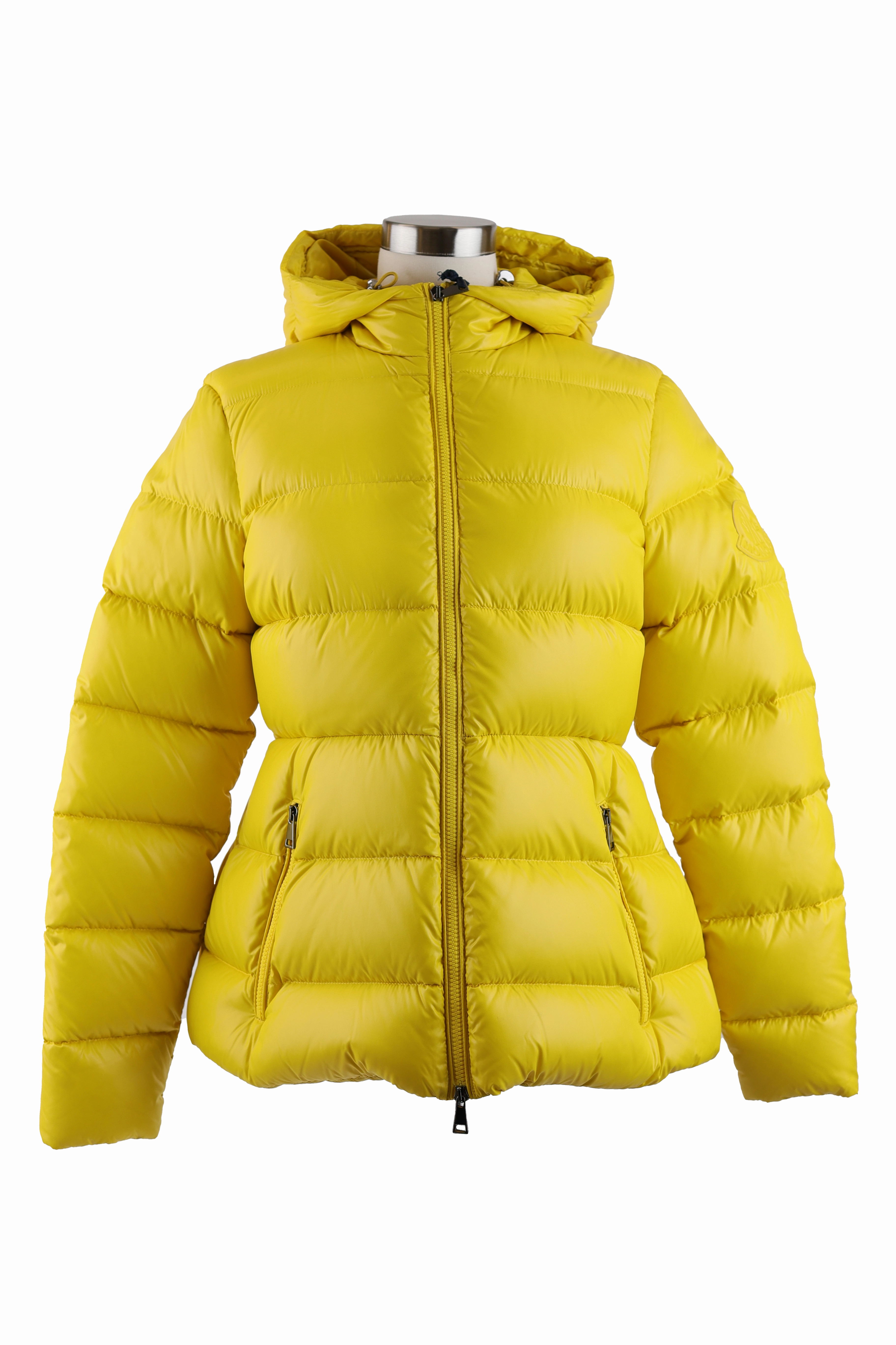 Rhin Belted Quilted Down Puffer Jacket QuickDryMaterial Non Bulky Insulation Tech