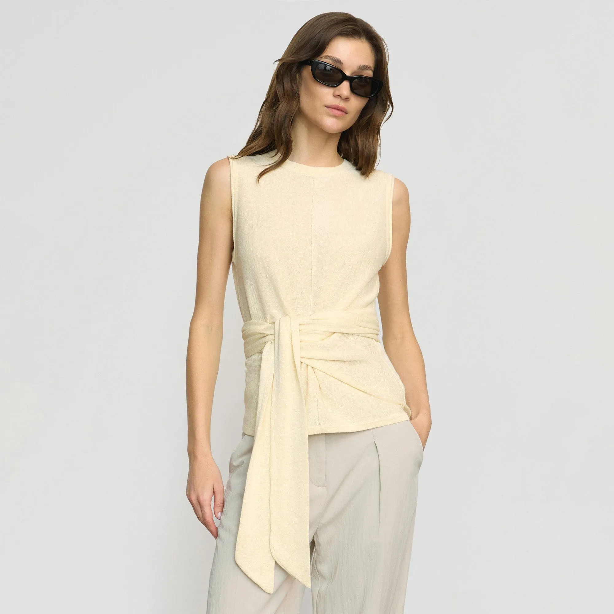 Rois Tie-Front Linen-Cotton Top Active Wear Sleek Layers