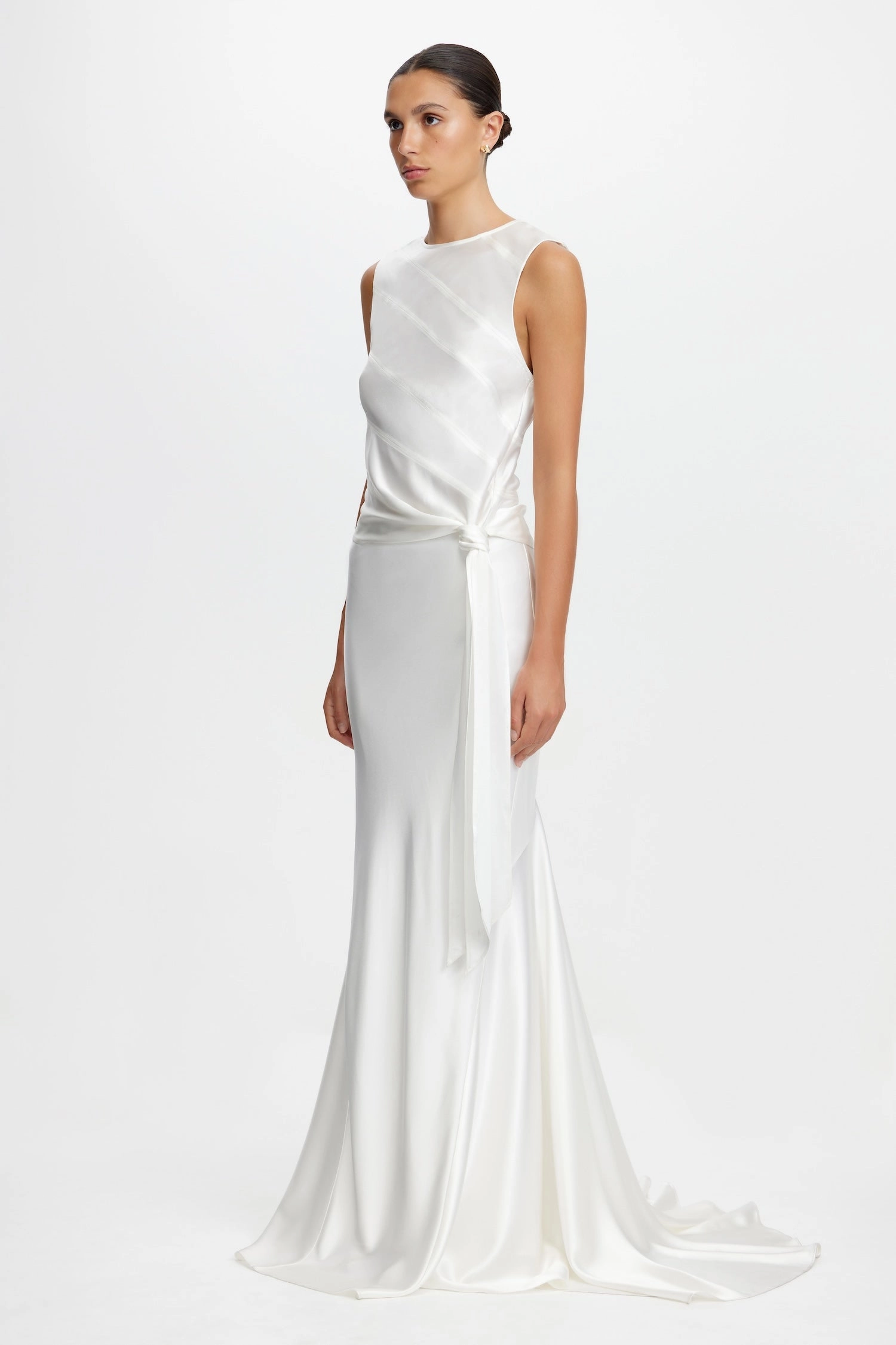 HOURSTON MAXI SKIRT Clean Aesthetic Adjustable Fastening