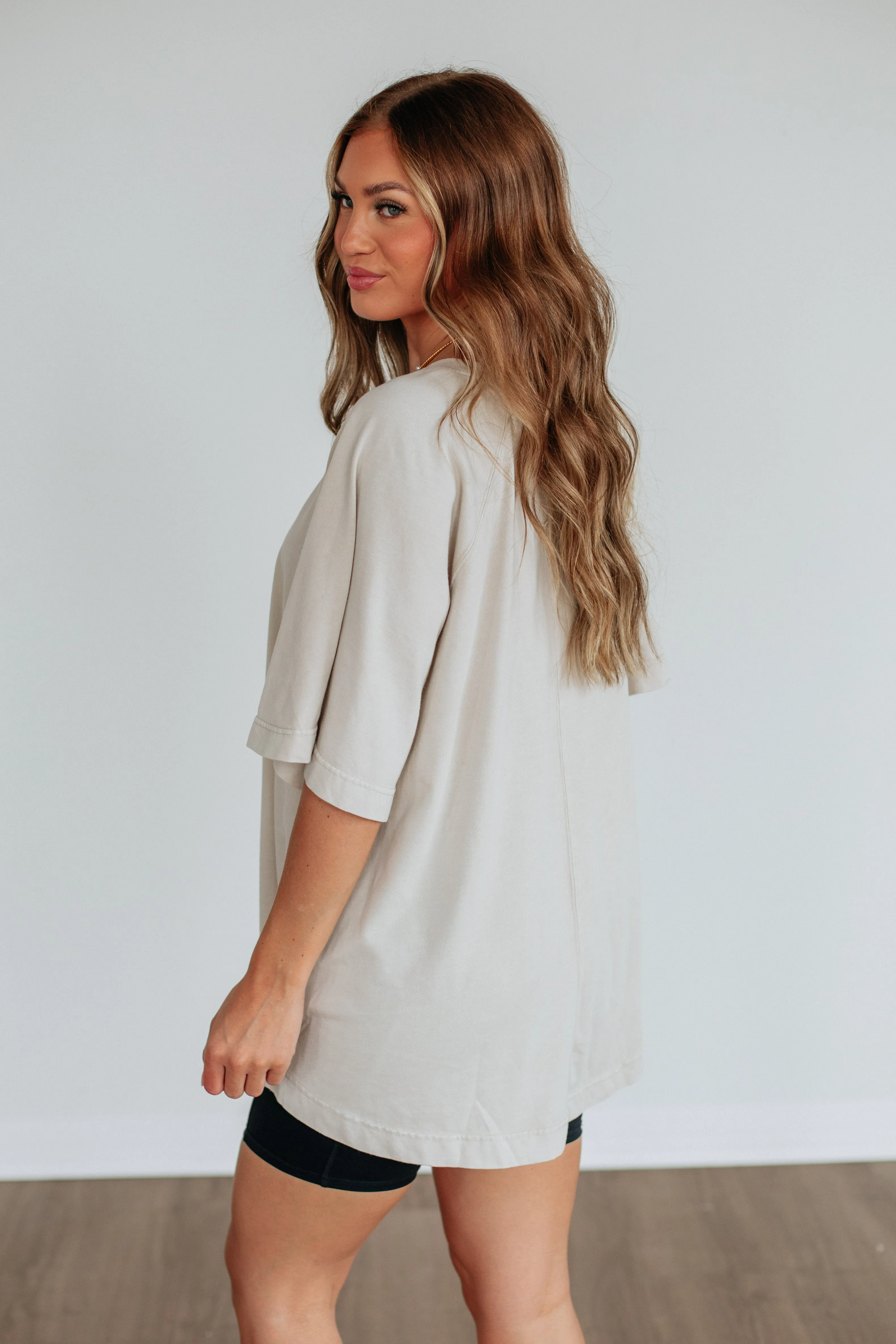 Skylen Oversized Tee - Natural Job Interview