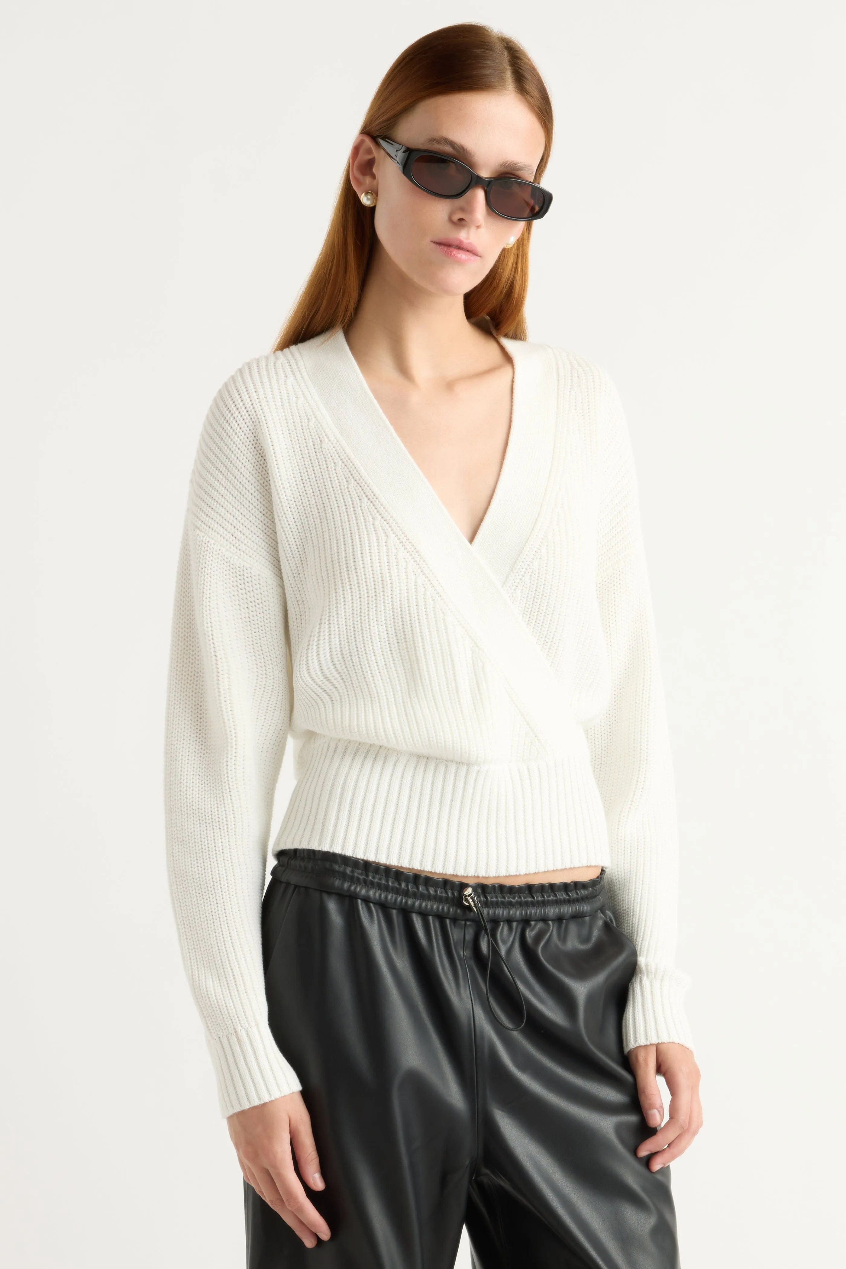 Maren Cropped V-Neck Sweater Breathable Flex
