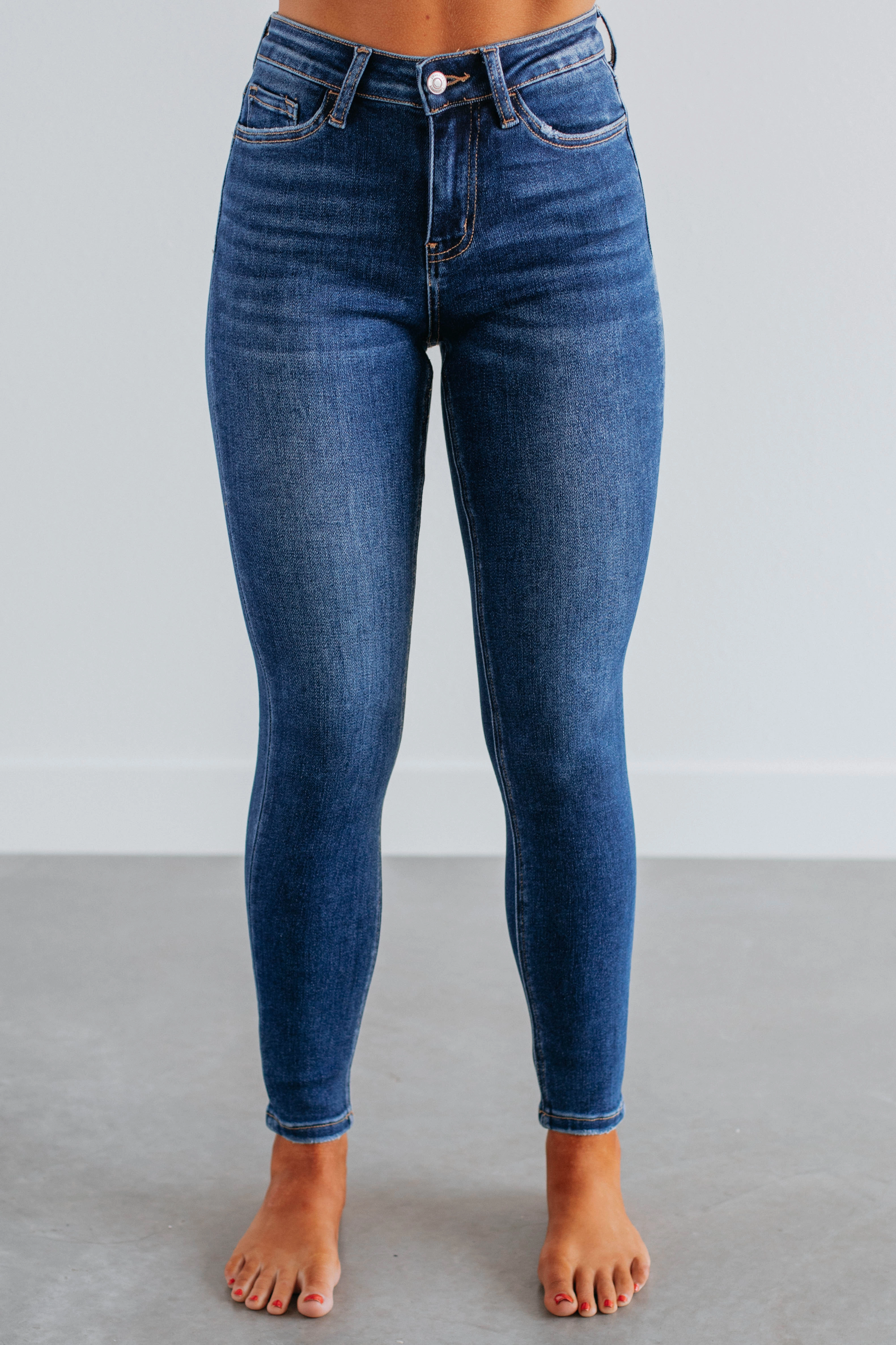 Tamila Vervet Jeans Daily Uniform