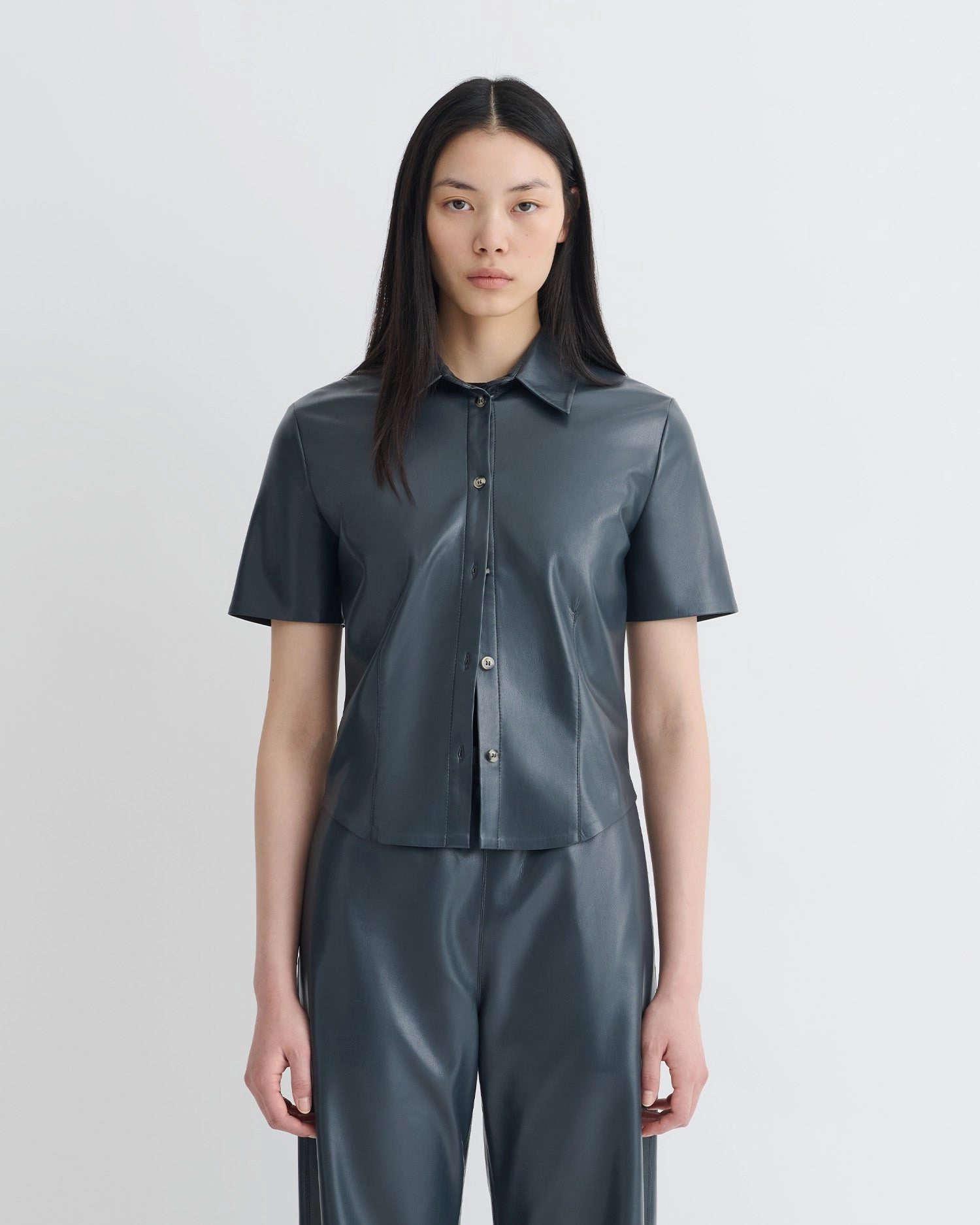 Travel-friendly Clare - Okobor?Alt-Leather Shirt - Steel Blue