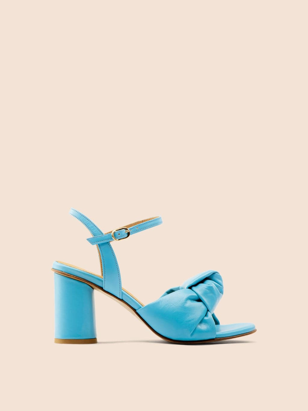 Noto Sky Heel Relaxed Open Toe Shoes