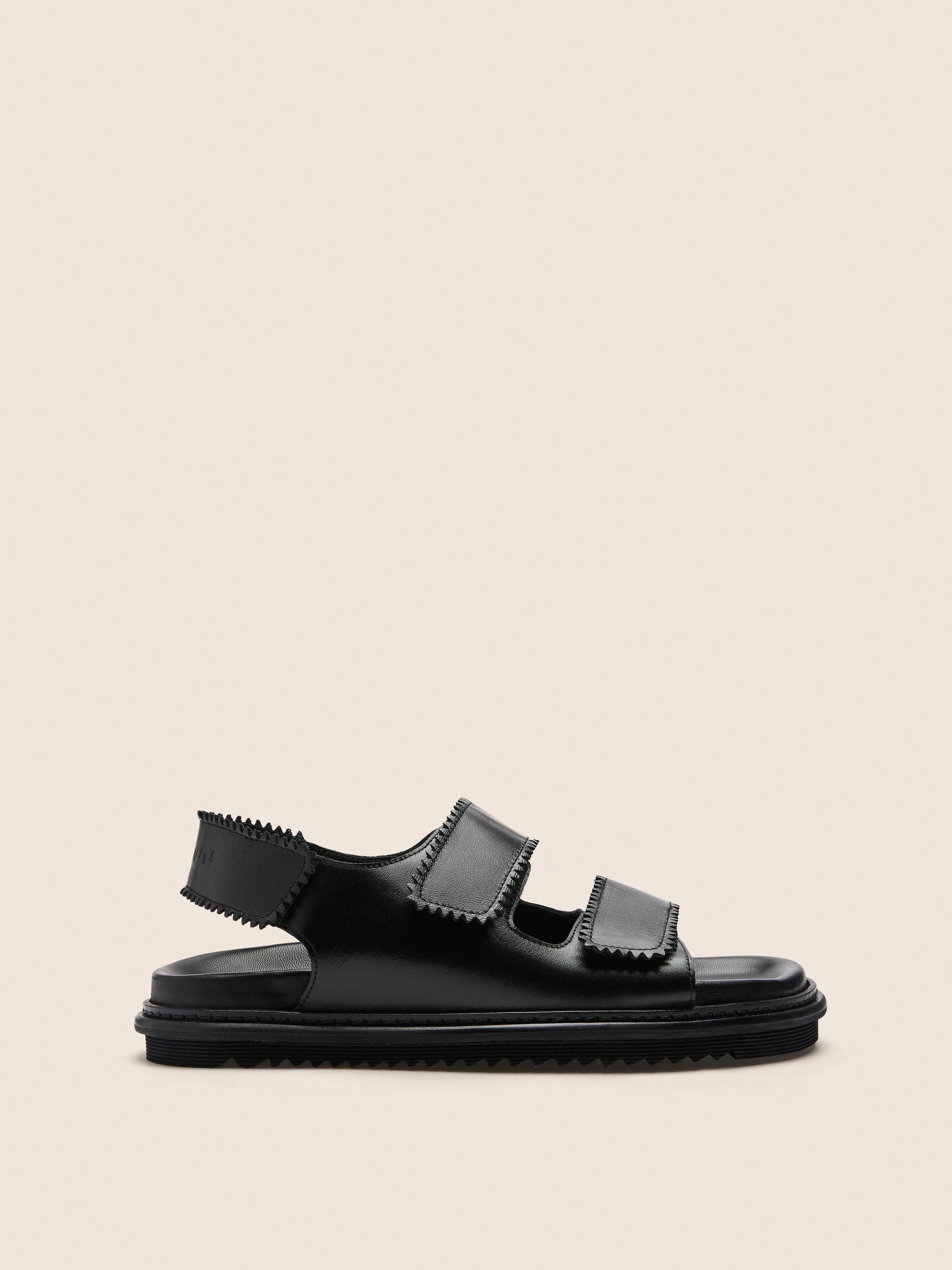 Weekend Plans Tavira Black Sandal