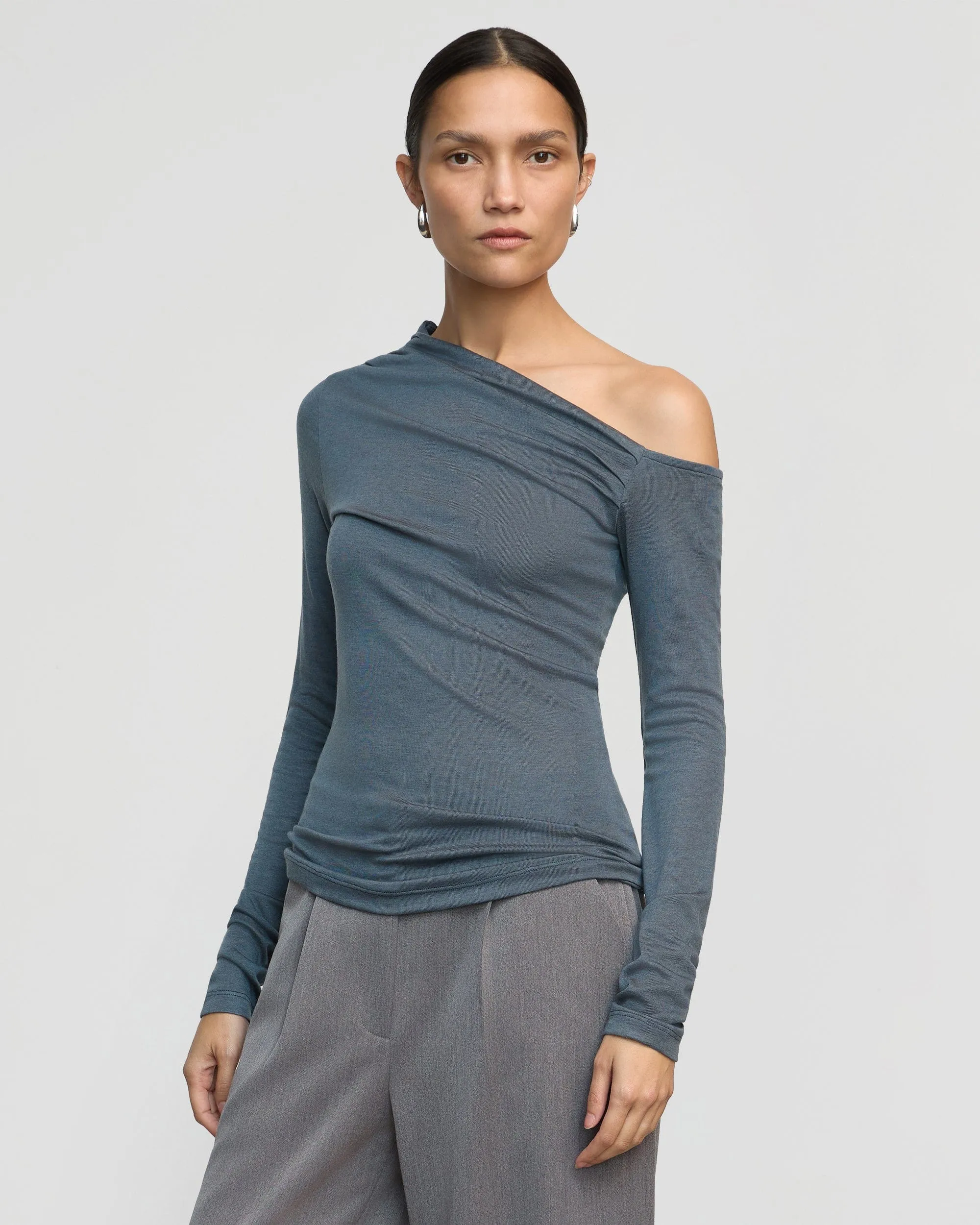 Comfortable Stretch Ayra Tencel-Wool Off-Shoulder Tee