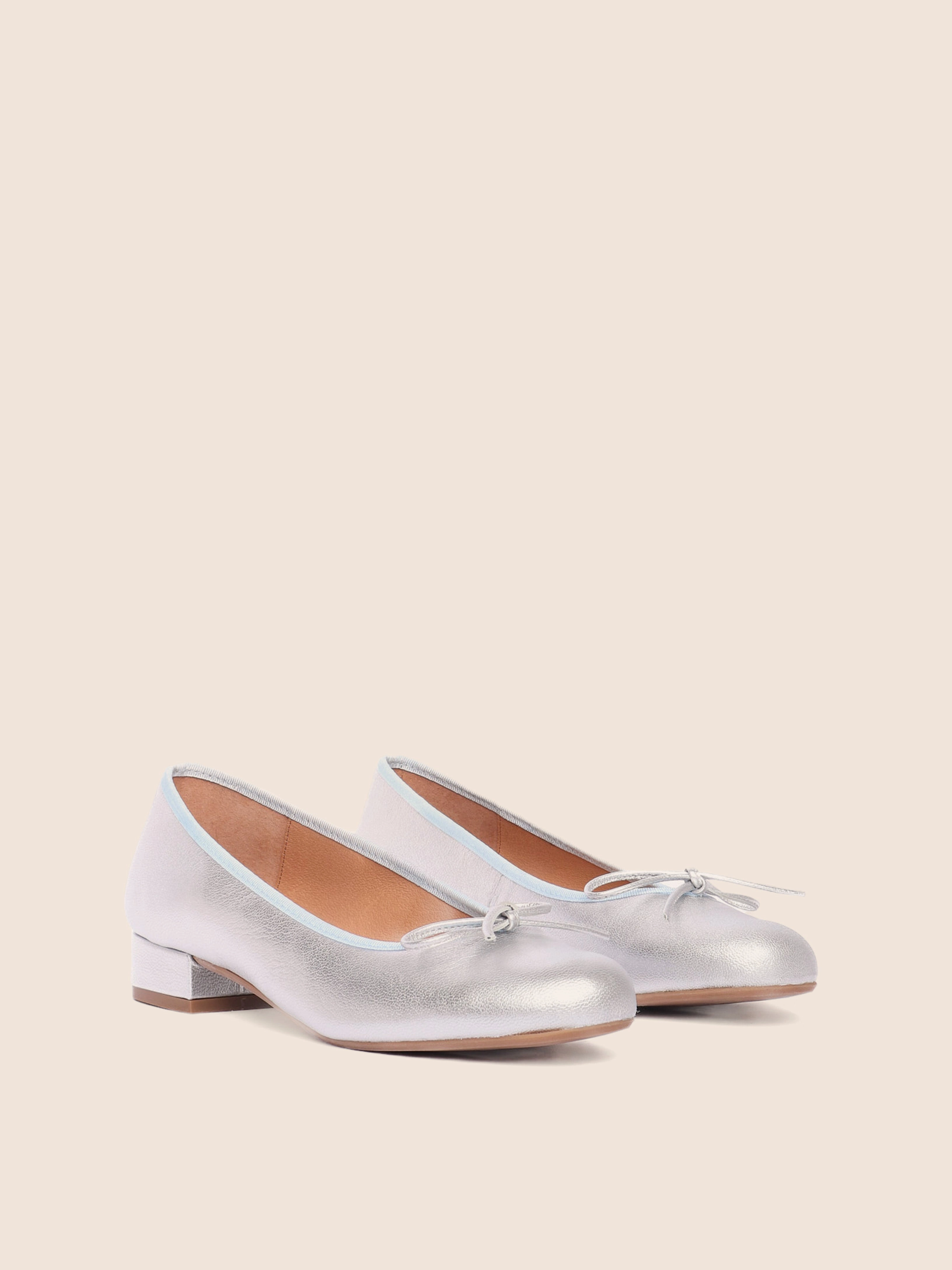 Adjustable Sole Sunny Day Covelo Silver Ballerina