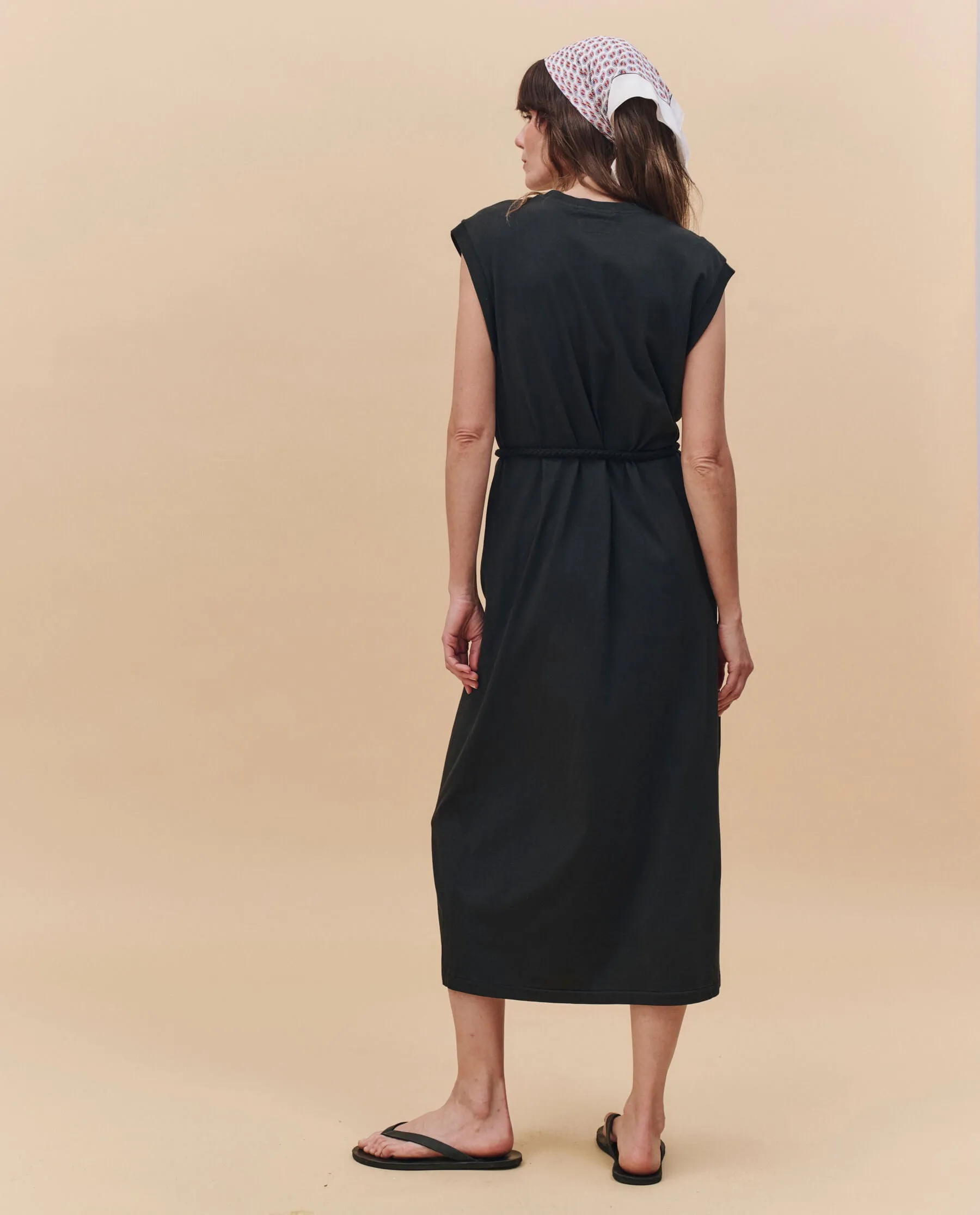 The Square Tee Dress. -- Almost Black Contemporary Vibe