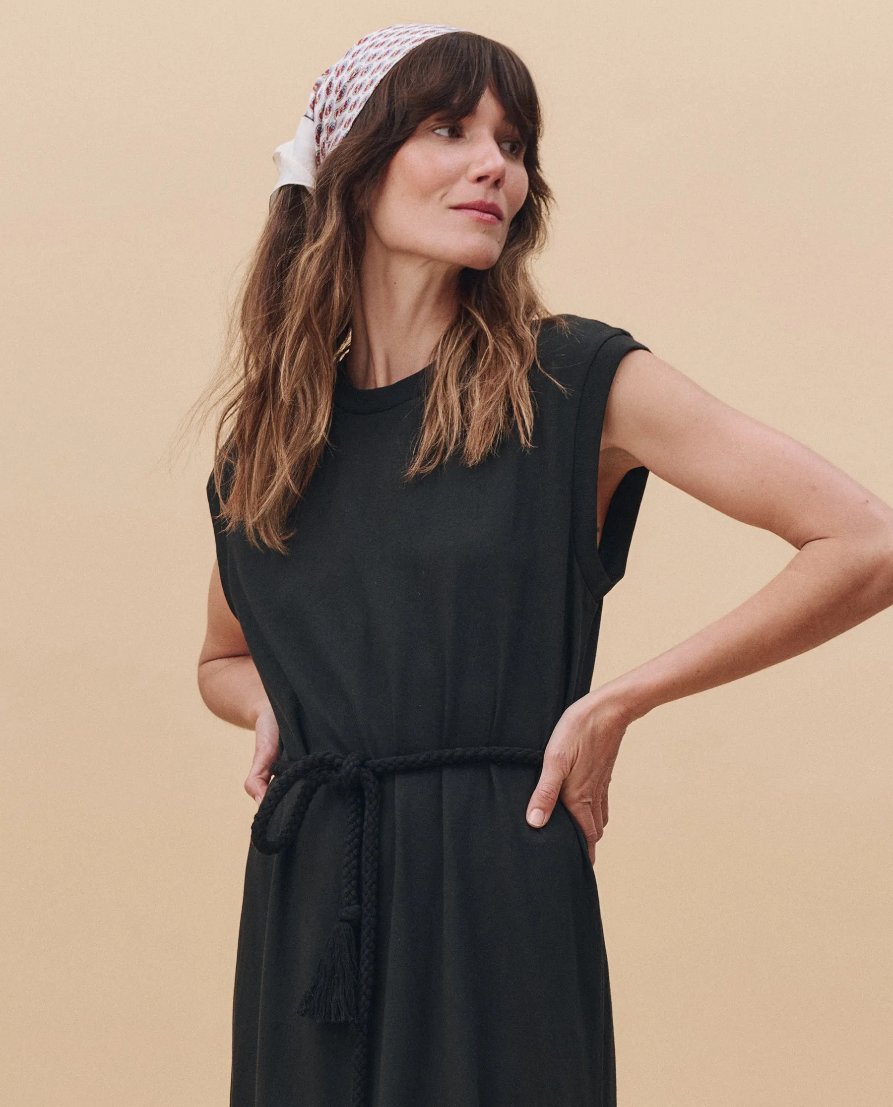 Sophisticated Edge Chilly Weather Comfort The Square Tee Dress. -- Almost Black