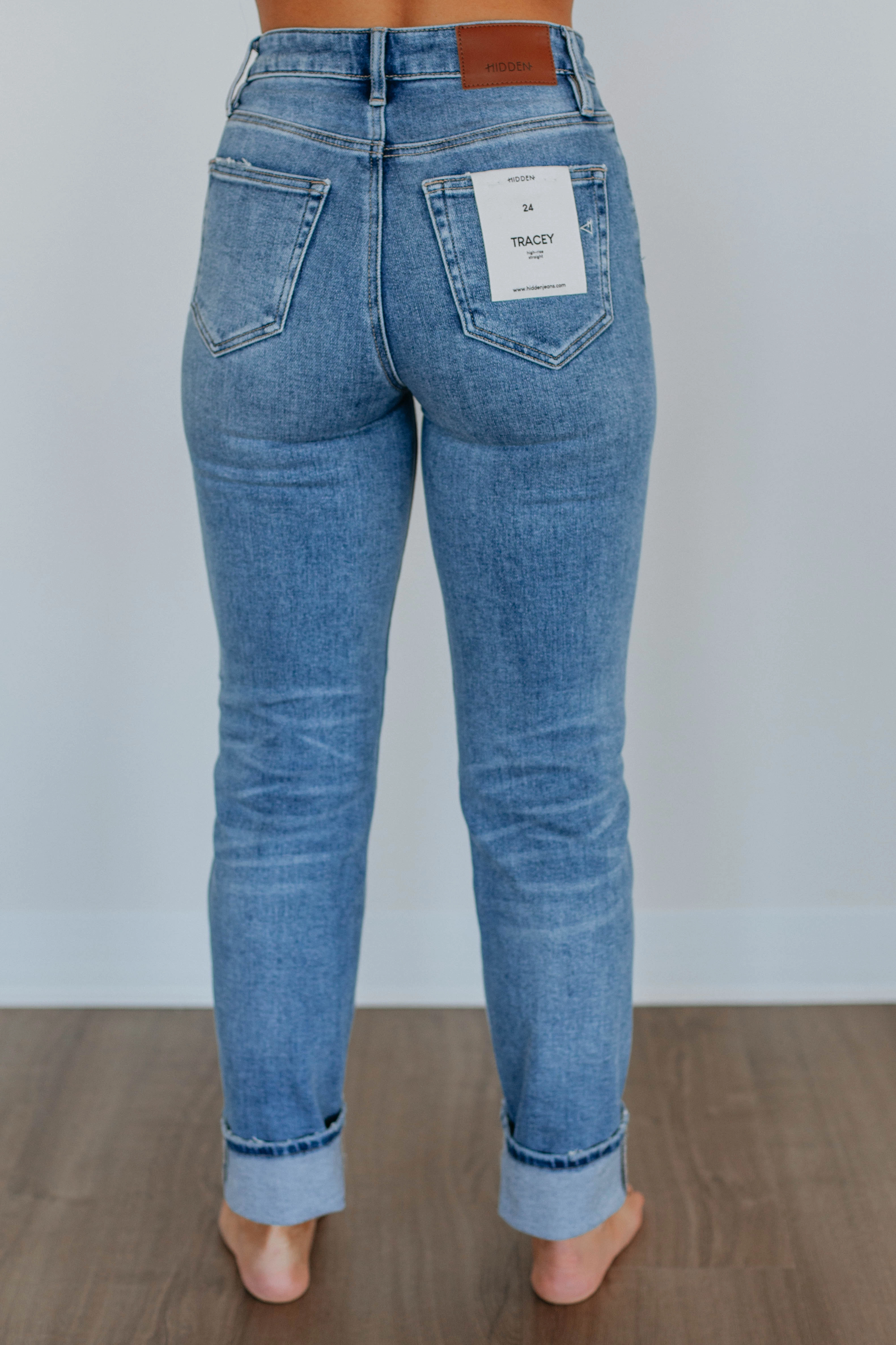 Tracey Hidden Jeans - Necessary Minimalist Style Festival Outfit Loose Cool Silhouette