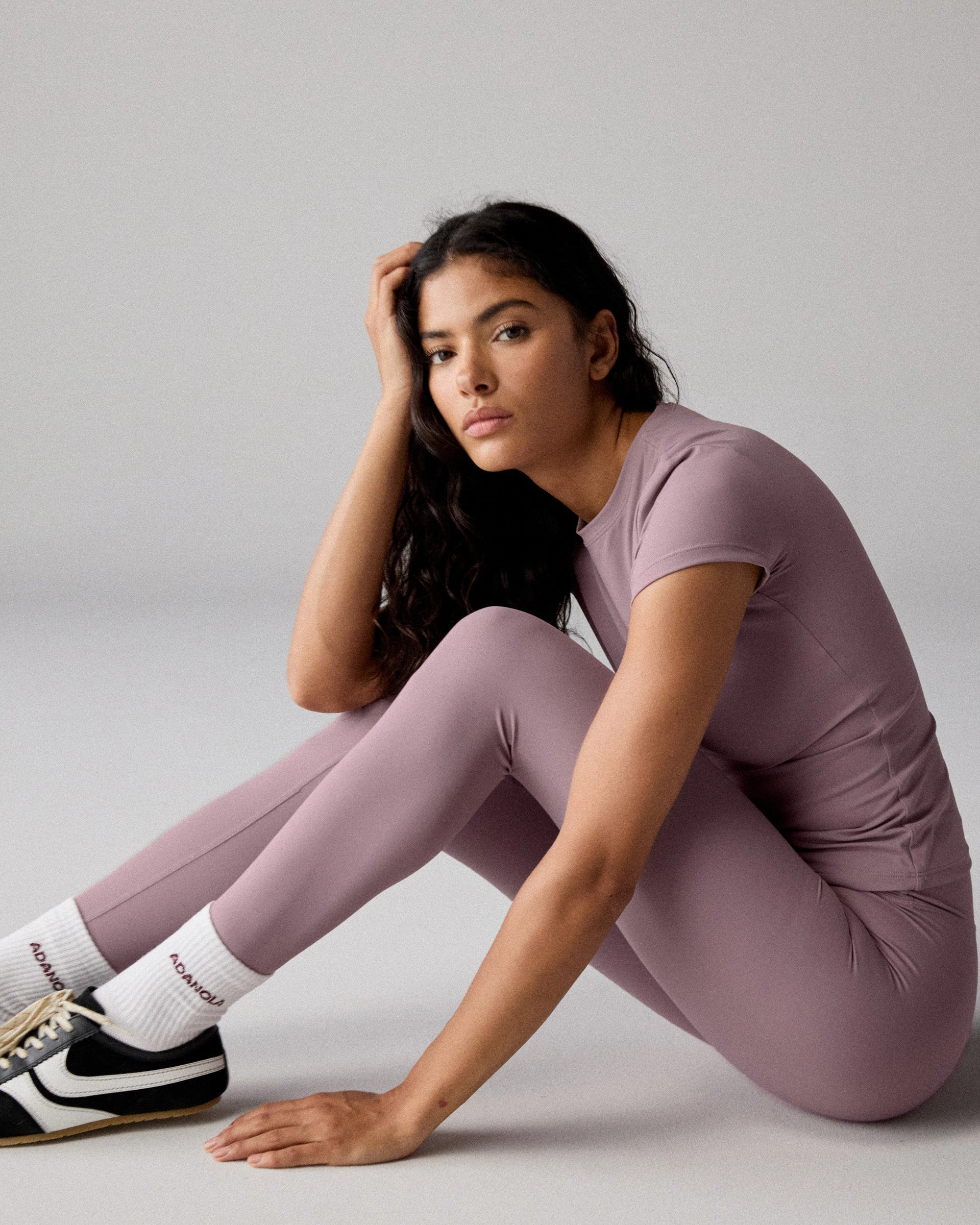Sporty Wearable Smooth Coverage Ultimate Leggings - Dusk Purple