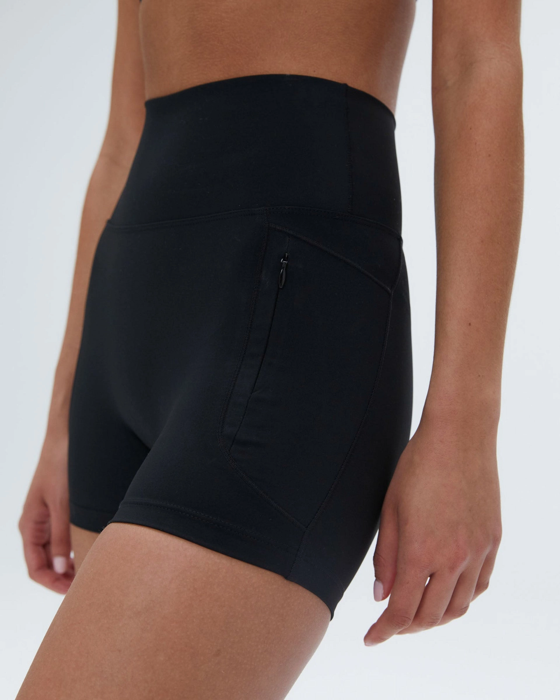 Ultimate Ultra Crop Pocket Shorts - Black Cool Vibe