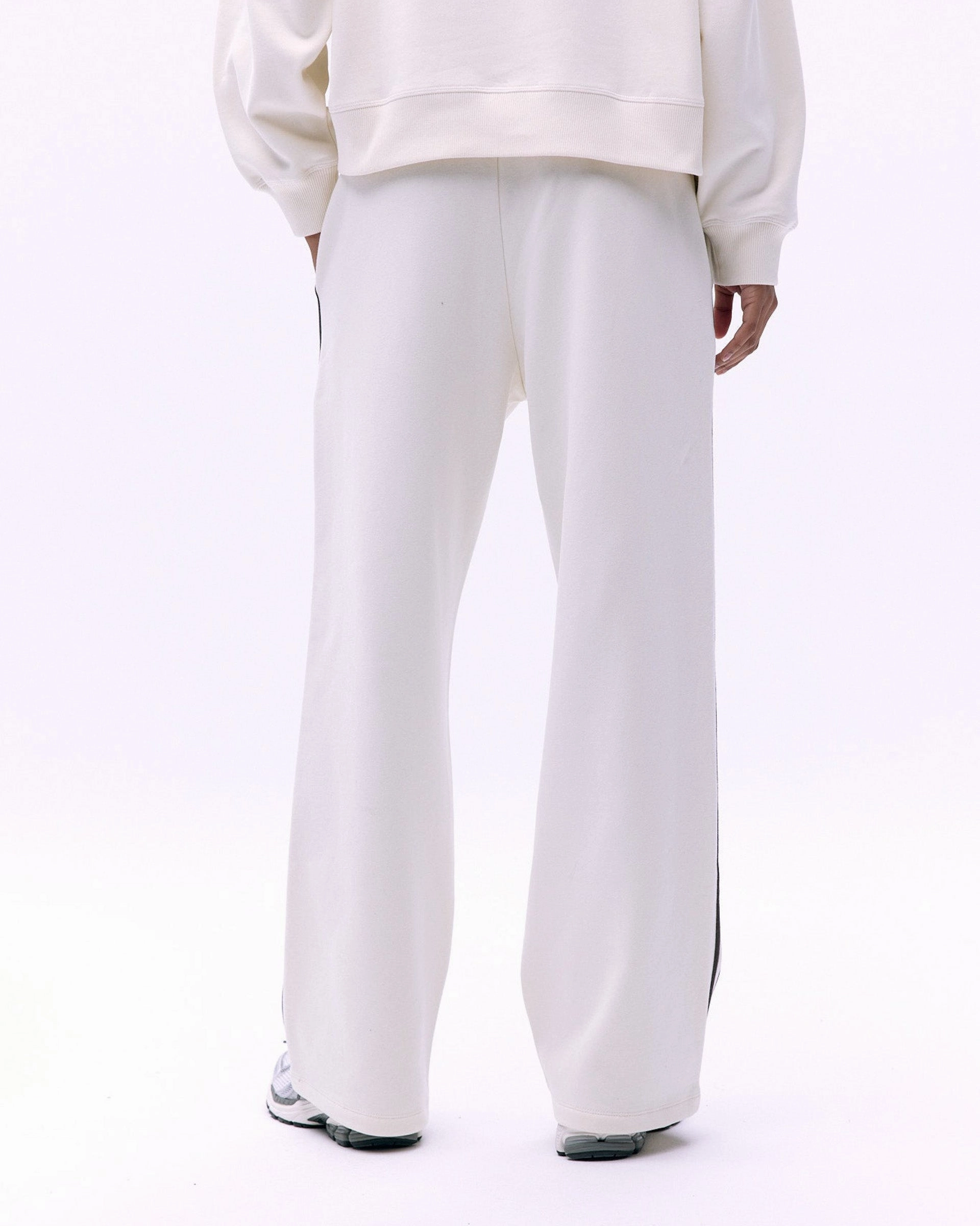 Stylish Waistband Chilly Day Wear Varsity Loose Fit Sweatpants - Marshmallow White/Coffee Bean