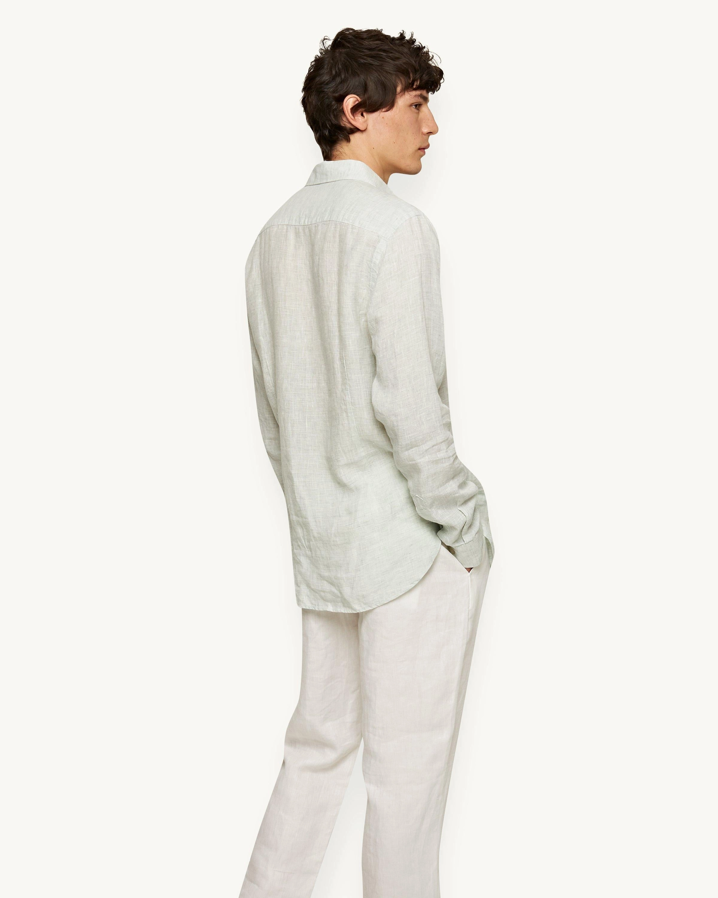 Minimalist Fit Simple Layer Giles Linen