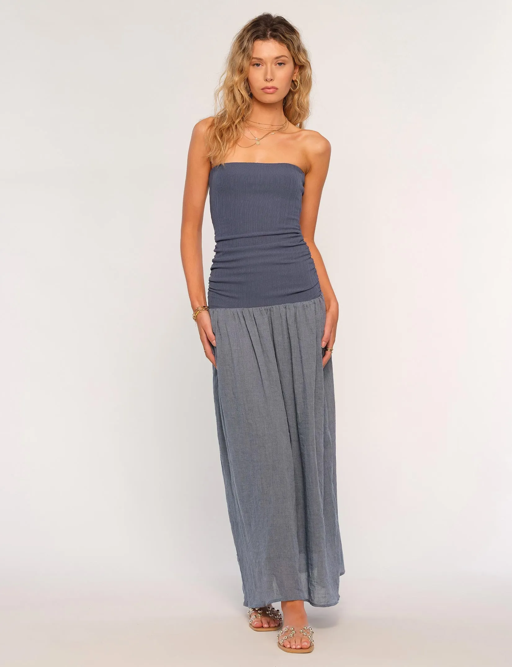 Venus Dress Casual Comfort Feminine off-the-shoulder gown