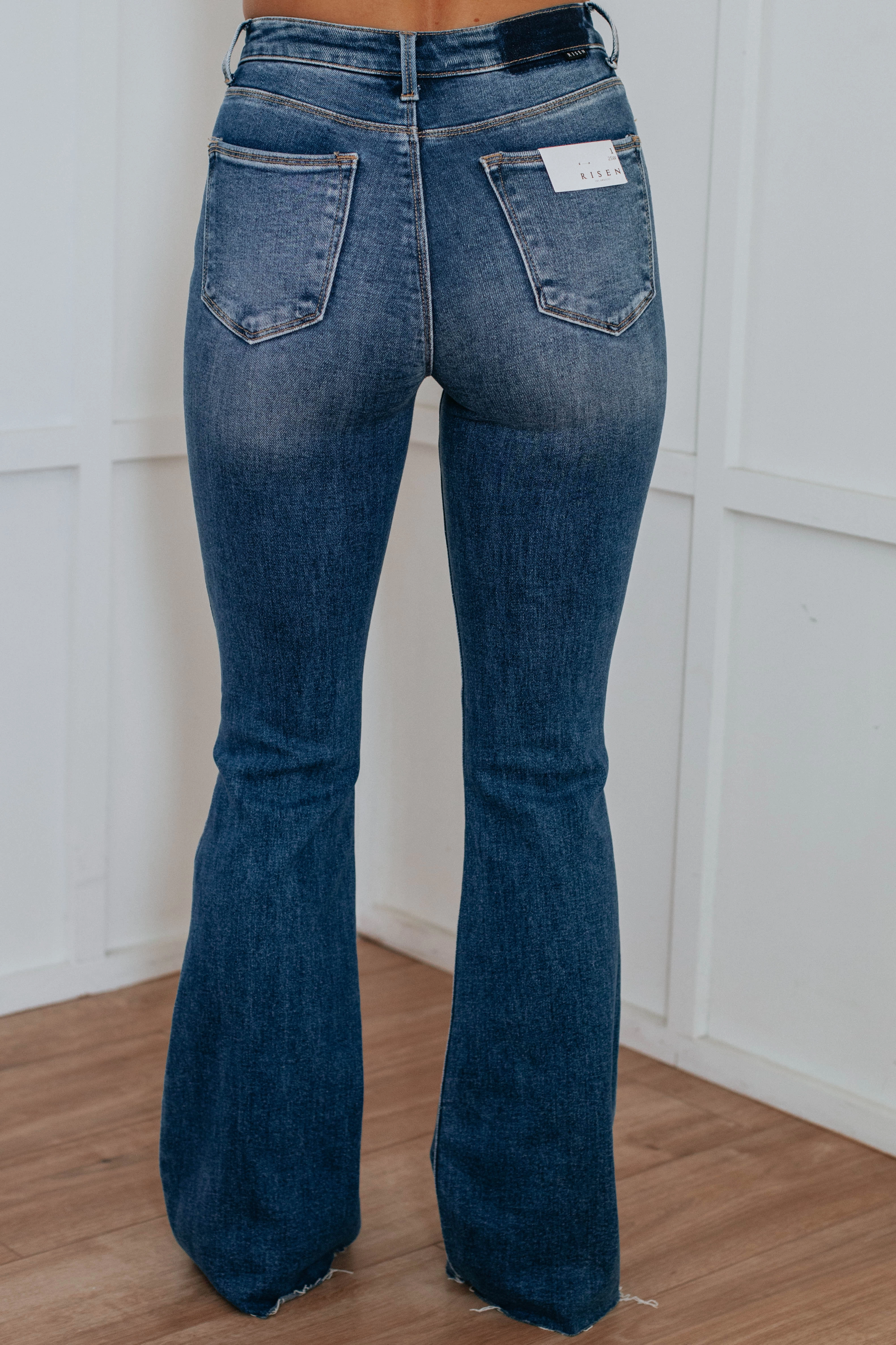 Arya Risen Jeans - Dark Wash Sunny Vibes Rainy Day Shopping Day