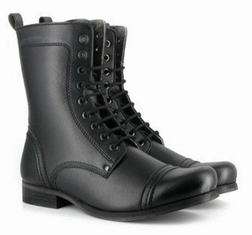 Ankle padding Good Traction Vintage Boot in Black from Vegetarian Shoes