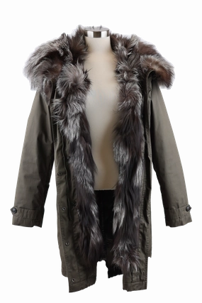 Slim Tailored Weatherproof Zipper Seals Fur Trimmed Parka